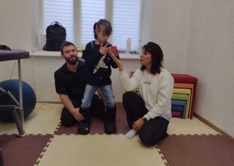 Девочка из Новороссийска с редкой генетической патологией в девять лет сделала первый шаг!