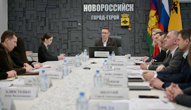 Глава города-героя Новороссийска Андрей Кравченко провел личный прием граждан