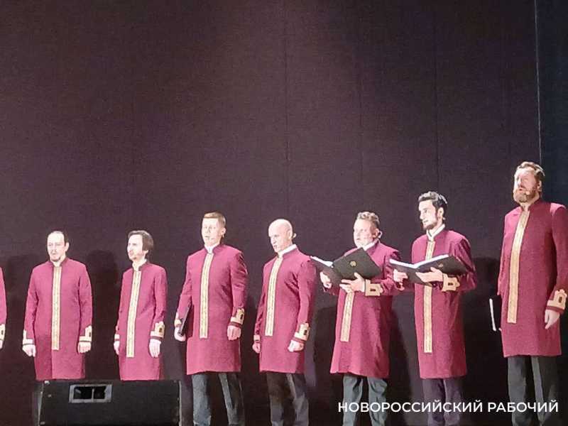 Хор Валаамского монастыря в Новороссийске собрал полный зал