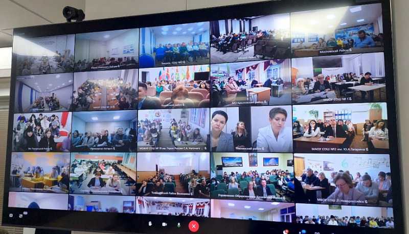 На Кубани открыли цикл краевых собраний для родителей в 2025 году