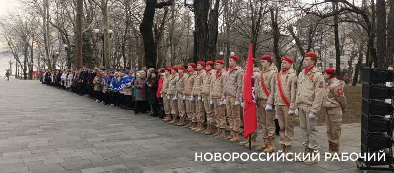 Новороссийск в моменте. Город-герой. Акция &laquo;Блокадный хлеб&raquo;