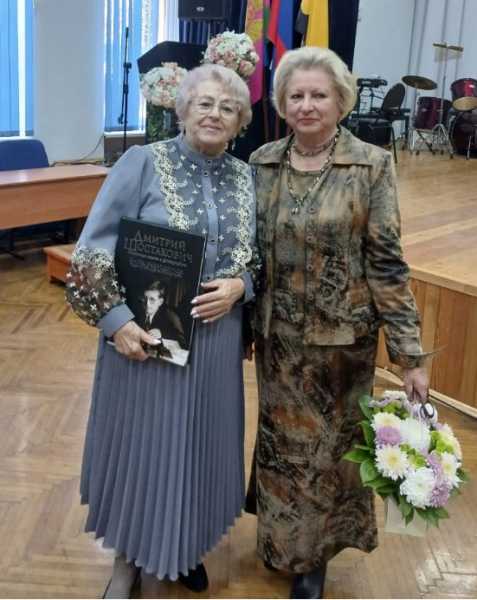 Сталина Ковалюк из Новороссийска в 70 лет написала книгу-гимн Шостаковичу