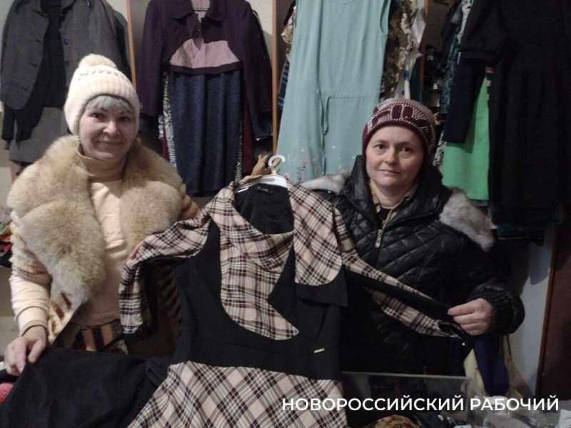 В центрах «вторые руки» Новороссийска можно найти ушедшие из России бренды, готическую обувь и… водолазные сапоги