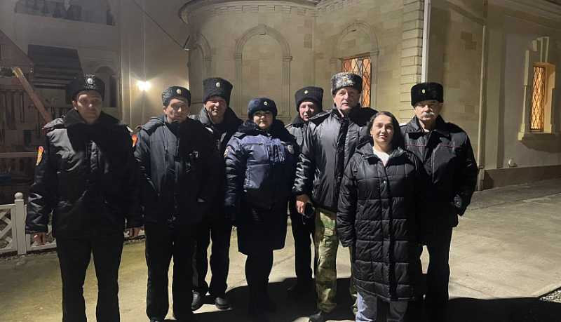 В ночь на Рождество Христово казаки Новороссийского РКО взяли под охрану 18 храмов, находящихся на территории муниципального образования﻿