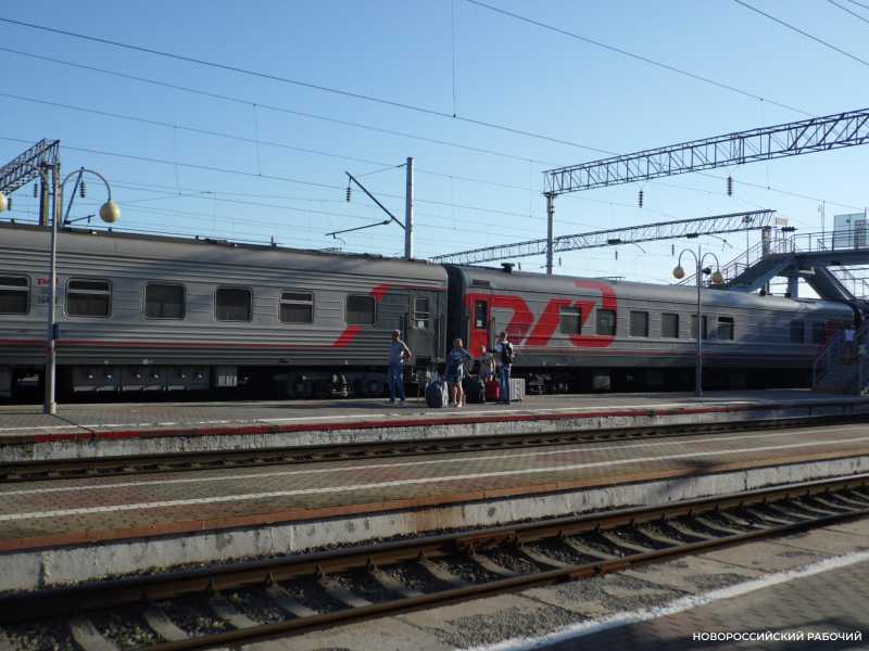 В Новороссийске короткий путь к ж/д вокзалу открыли перед новым годом, а теперь опять закрыли на 2 месяца