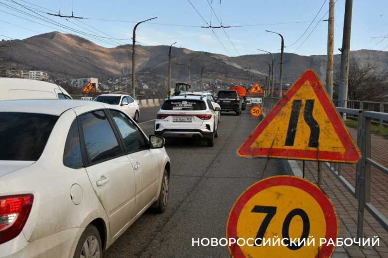 В Новороссийске начался ямочный ремонт на многострадальной Магистральной