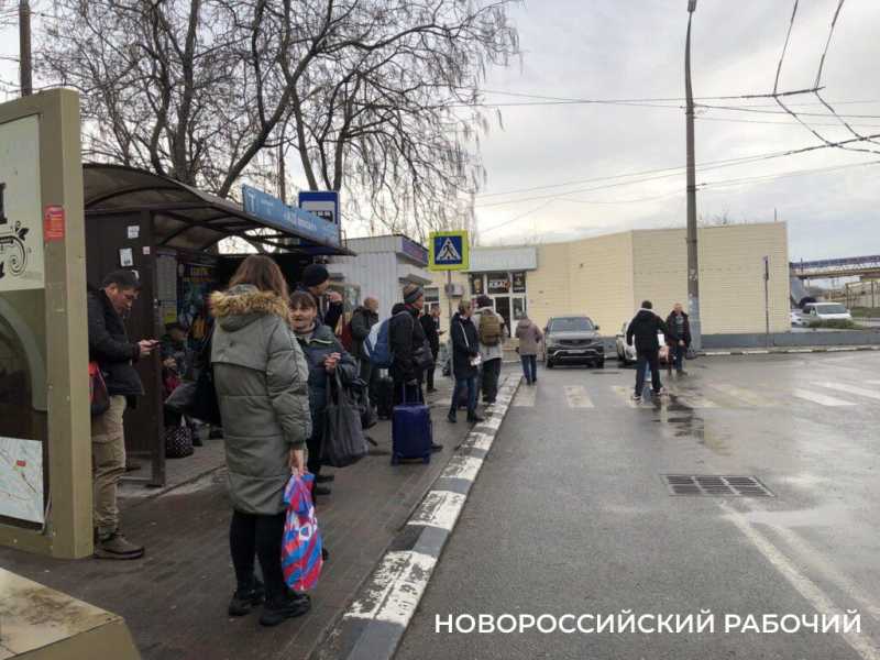 В Новороссийске остановкам оставили старые имена времен СССР