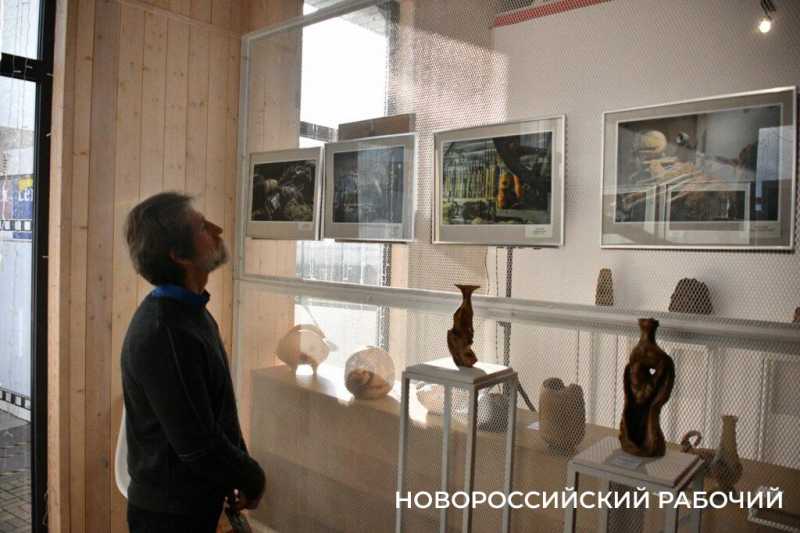 В Новороссийске открылась выставка токарной миниатюры Ремесленников с большой буквы