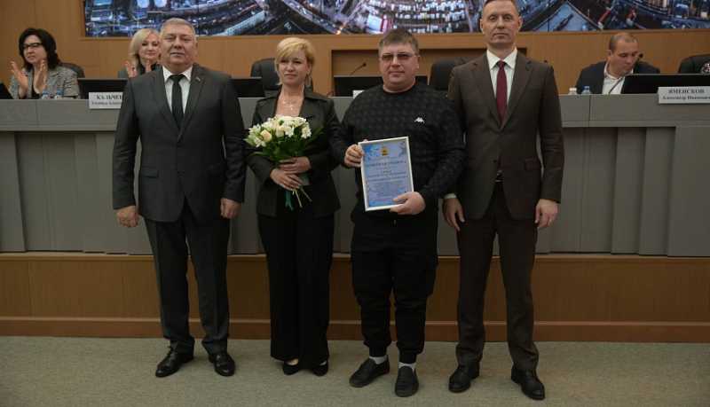 Андрей Кравченко поблагодарил новороссийцев за выдающиеся достижения и активную жизненную позицию
