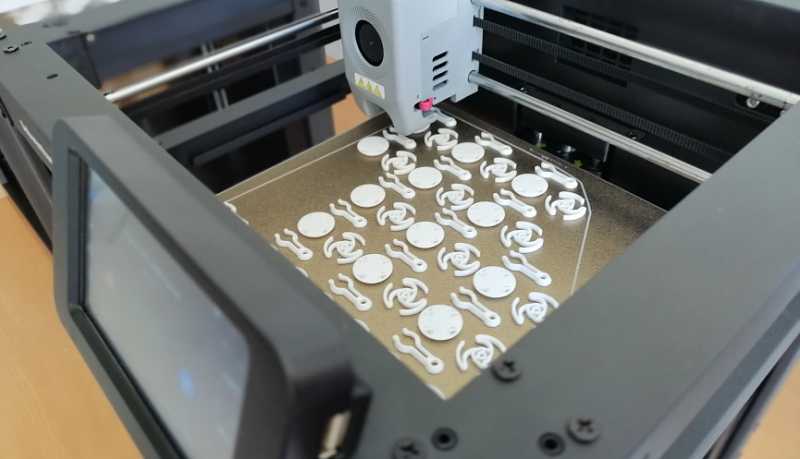 Дом культуры села Гайдук получил новые костюмы и 3D-принтеры
