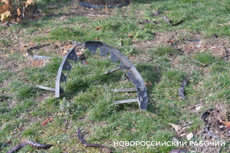 Глава Новороссийска потребовал привести парк Фрунзе в порядок. Парк передадут новому хозяину