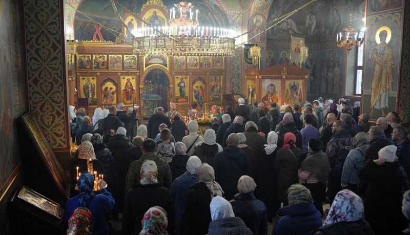 Глава Новороссийска поздравил епископа Новороссийского и Геленджикского Сергия с днем рождения