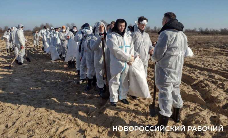 Каждый день, в 7 утра, из Новороссийска выезжают «охотники за мазутом» 