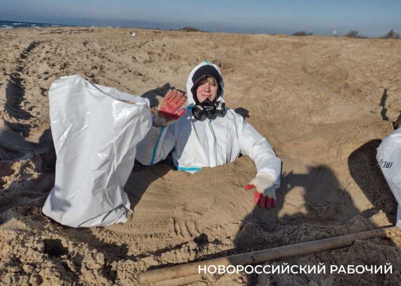 Каждый день, в 7 утра, из Новороссийска выезжают «охотники за мазутом» 