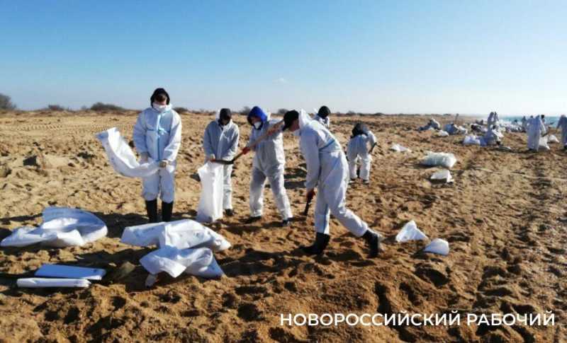 Каждый день, в 7 утра, из Новороссийска выезжают «охотники за мазутом» 