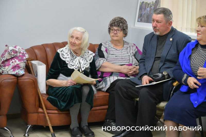 Монологи новоросссийца про Новороссийск &mdash; смешно и грустно. В &laquo;НР&raquo; прошли II &laquo;Лапинские чтения&raquo;