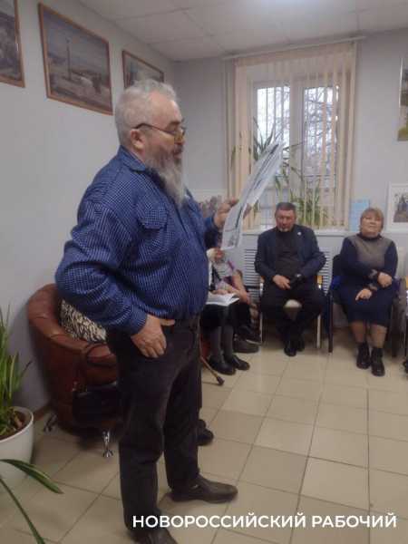 Монологи новоросссийца про Новороссийск &mdash; смешно и грустно. В &laquo;НР&raquo; прошли II &laquo;Лапинские чтения&raquo;