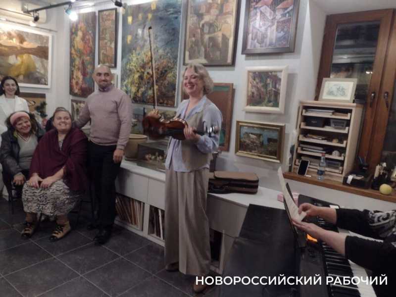 Московская скрипачка Татьяна Бреславская дала в Новороссийске концерт для избранных