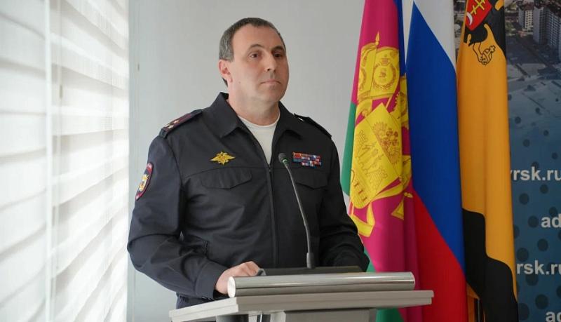 На заседании городской Думы Новороссийска депутатам был представлен доклад об итогах оперативно-служебной деятельности в 2024 году