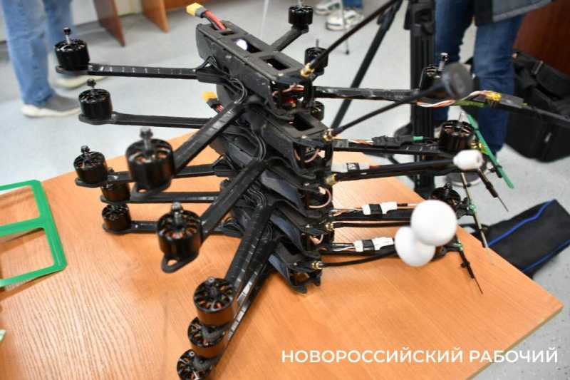 Новороссийский «Союз патриотов» передал на фронт десять дронов