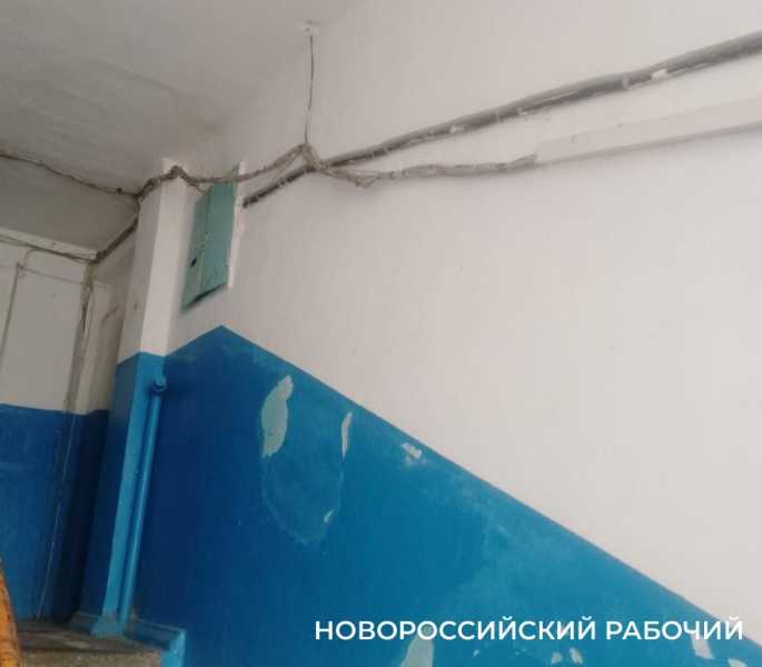 «Помогите нам, мы замерзаем!» Жители Новороссийска и пригородов как могут выживают в холодных домах