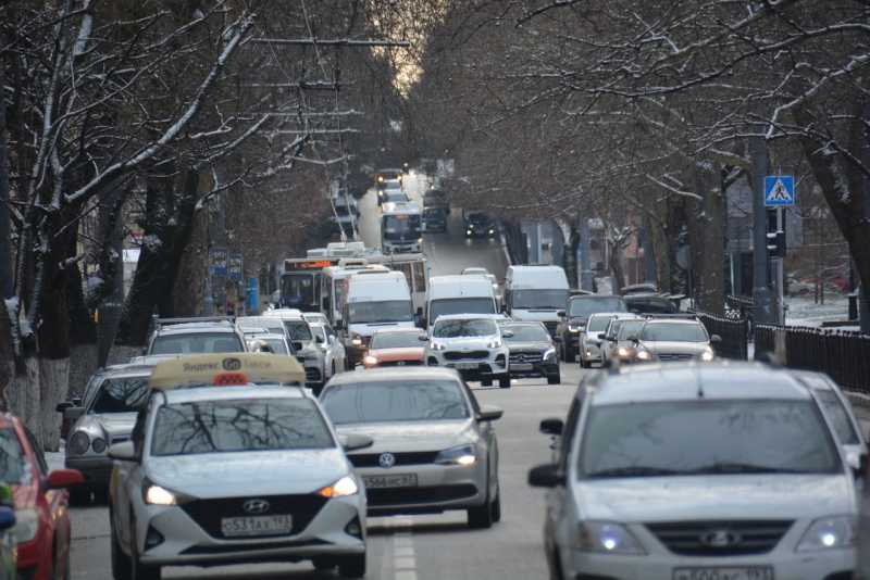 С сегодняшнего дня доехать до Москвы по платным дорогам жителям Новороссийска стало дороже