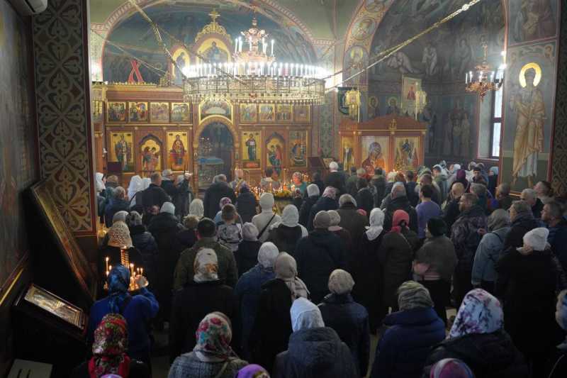 Сегодня в Новороссийске отмечают Сретение Господне