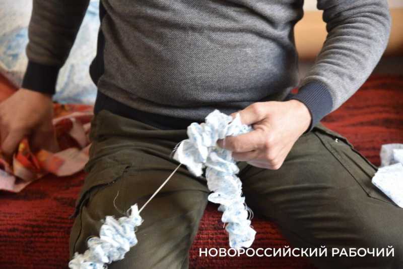 «Такое чучело и жечь жалко!» В Новороссийске все готово к празднованию Масленицы