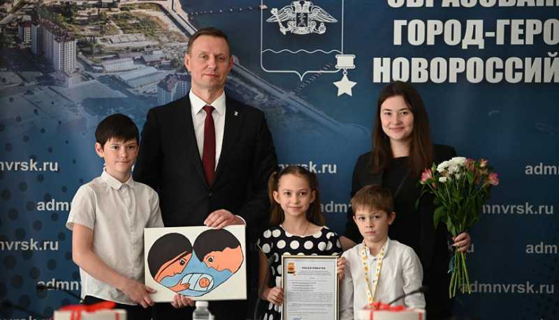 В городе-герое Новороссийске 14 семей получили сертификаты на улучшение жилищных условий