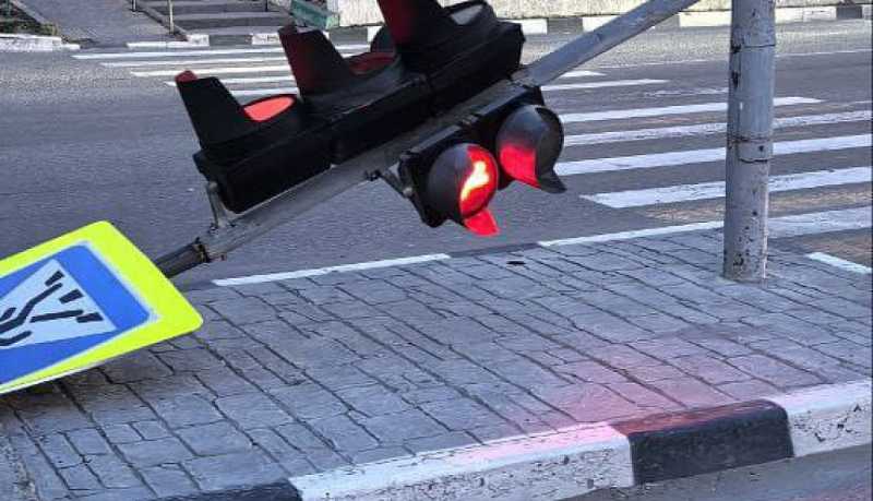 В городе-герое Новороссийске ведутся работы по устранению последствий норд-оста