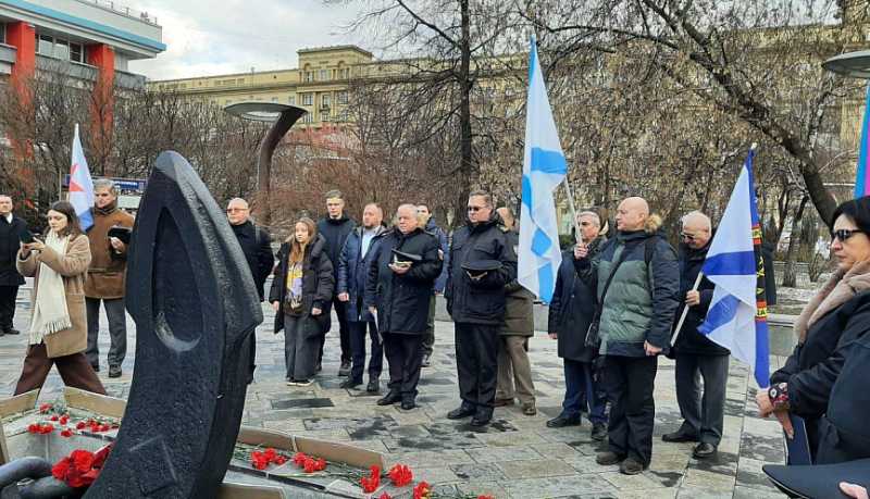 В Москве почтили память героических воинов-малоземельцев