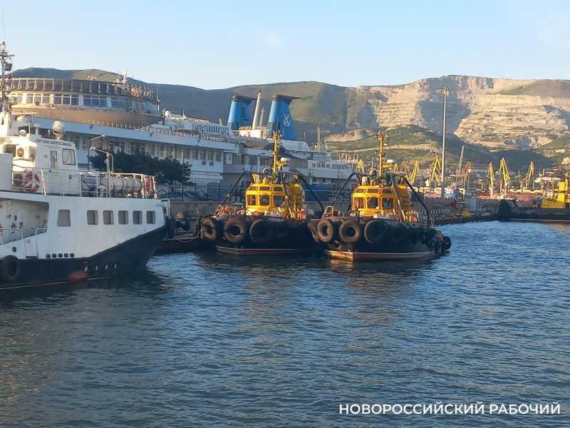 В Новороссийске китаец разлил мазут в море, раскаялся и заплатит 300 тысяч рублей штрафа