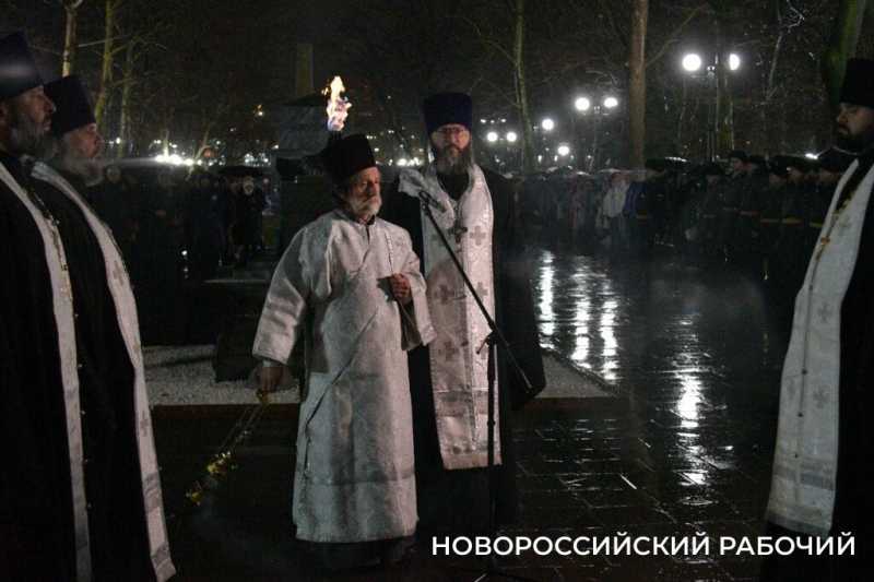 В Новороссийске на священной Малой Земле прошла Всероссийская акция «Бескозырка»
