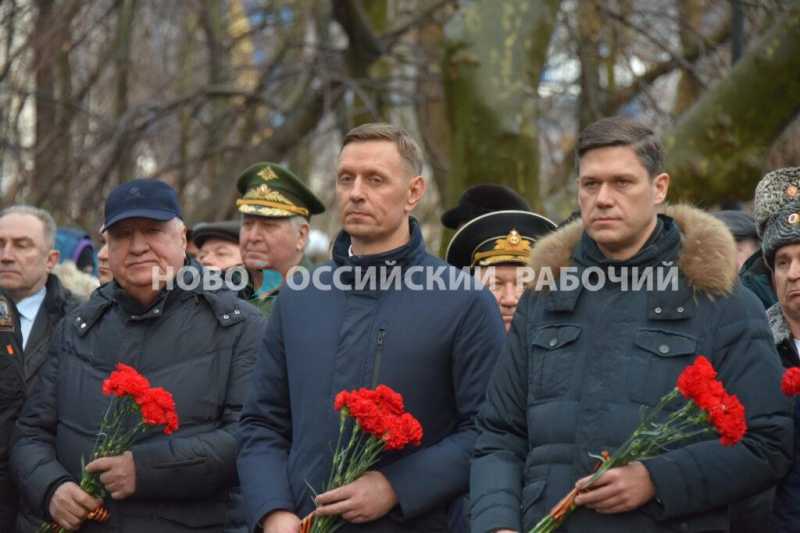 В Новороссийске началась акция «Бескозырка-2025». Рассказываем, как проходила первая, 57 лет назад