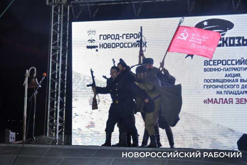 В Новороссийске началась акция «Бескозырка-2025». Рассказываем, как проходила первая, 57 лет назад