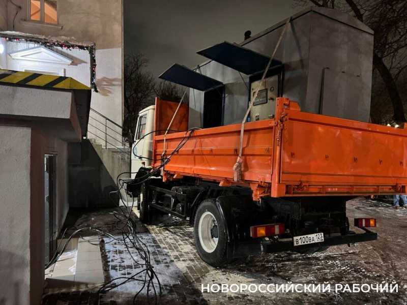 В Новороссийске перед концертом знаменитой группы «DS-crew» отключили свет
