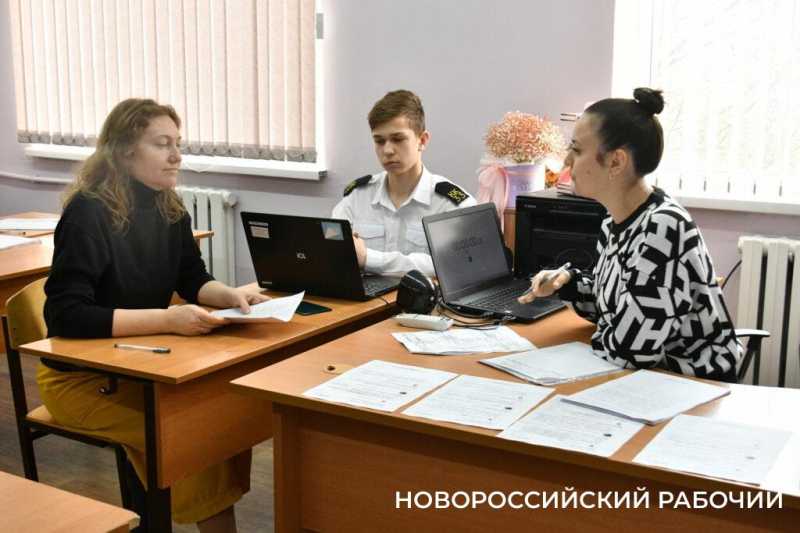 В Новороссийске собеседование-допуск для ОГЭ сдали родители 9-классников