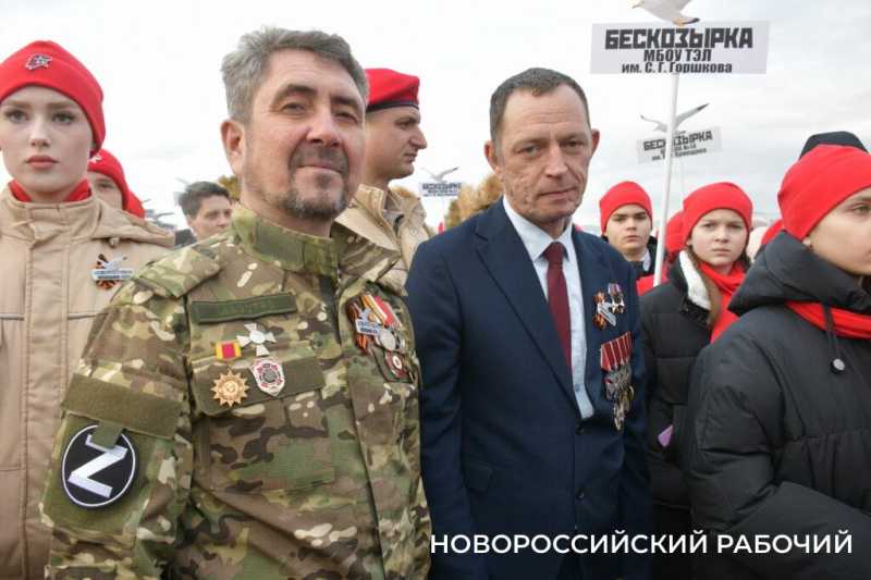 В Новороссийске во время акции «Белые чайки» прошла реконструкция событий Великой Отечественной войны