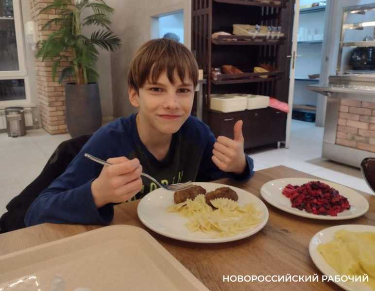 В Новороссийске выстраиваются очереди за «остатками роскоши» в полцены