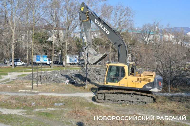 В Новороссийске жителей попросили не ходить по «Южным прудам»