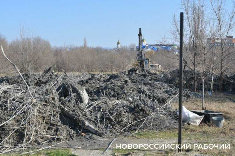 В Новороссийске жителей попросили не ходить по «Южным прудам»