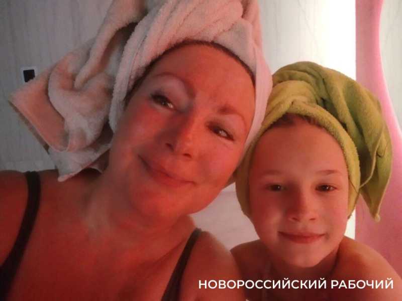 В Новороссийске жители от мороза спасаются в бане