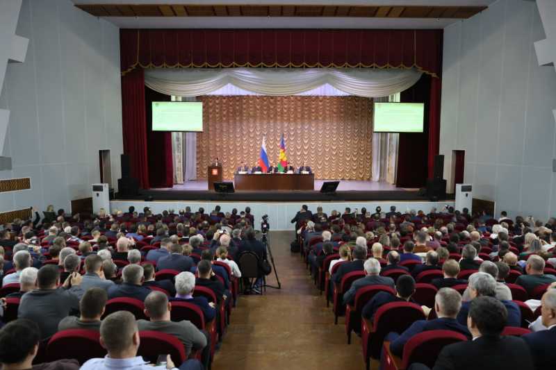 Вениамин Кондратьев: В 2025 году господдержка агропромышленного комплекса Краснодарского края составит 10,6 миллиарда рублей