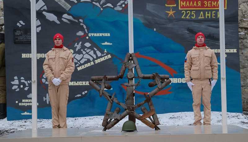 Волонтеры АО «Черномортранснефть» благоустроили наблюдательный пункт 18-й армии в Новороссийске