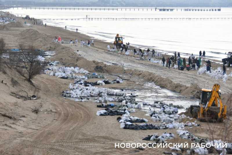 За репортаж о ЧС в Анапе спецприз конкурса «Золотой фотообъектив Кубани» получил фотокор «Новороссийского рабочего»