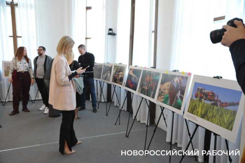 За репортаж о ЧС в Анапе спецприз конкурса «Золотой фотообъектив Кубани» получил фотокор «Новороссийского рабочего»