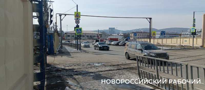 Завтра в Новороссийске перекроют движение большегрузов на улице Магистральной. Ждем пробок?