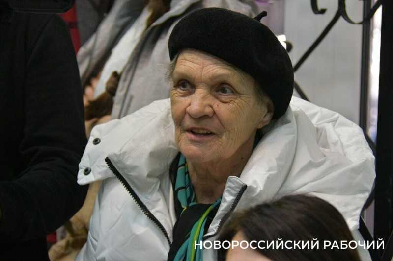 Аэропорт в Новороссийске закрыли 40 лет назад. Кому это было нужно?