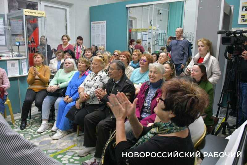 Аэропорт в Новороссийске закрыли 40 лет назад. Кому это было нужно?