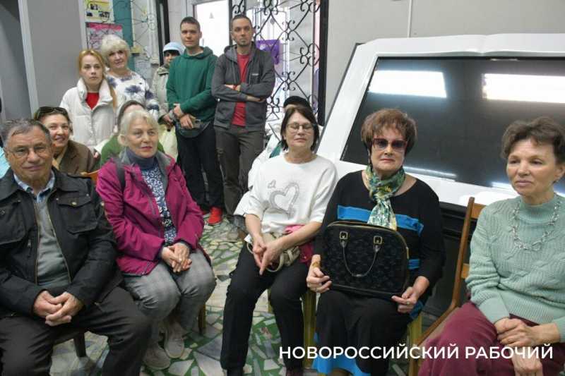 Аэропорт в Новороссийске закрыли 40 лет назад. Кому это было нужно?